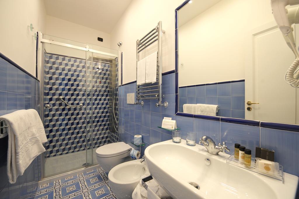 Double Room with Sea View,685634388:JPEG